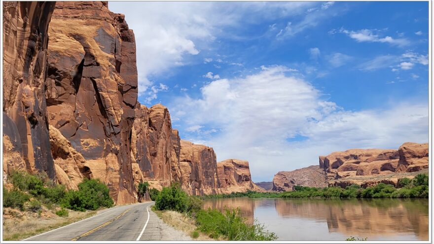 Colorado River, Petroglyphen, Moab, Utah, USA