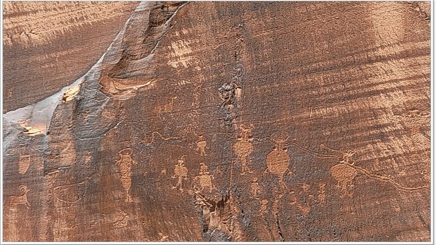 Colorado River, Petroglyphen, Moab, Utah, USA