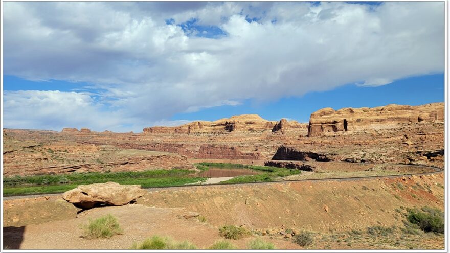 Corona Arch, Moab, Utah, USA