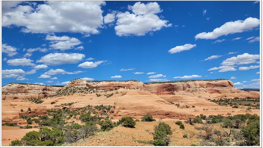 Corona Arch, Moab, Utah, USA