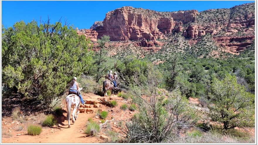 Sedona, Red Rocks, Courthouse Rock, Bell Rock, Arizona, USA