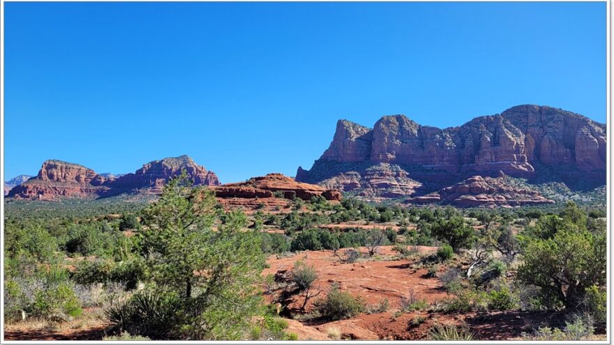 Sedona, Red Rocks, Courthouse Rock, Bell Rock, Arizona, USA