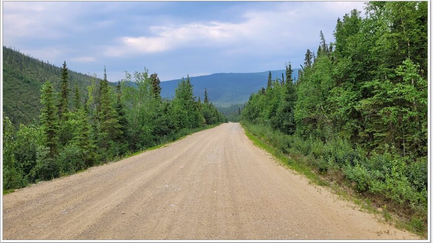 Boarder - Taylor Highway - Canada - USA