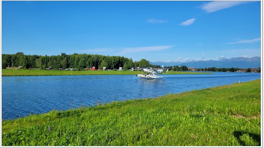 Lake Hood Seaplane Base - Anchorage - Alaska - Airplane