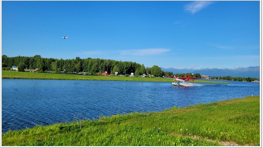 Lake Hood Seaplane Base - Anchorage - Alaska - Airplane