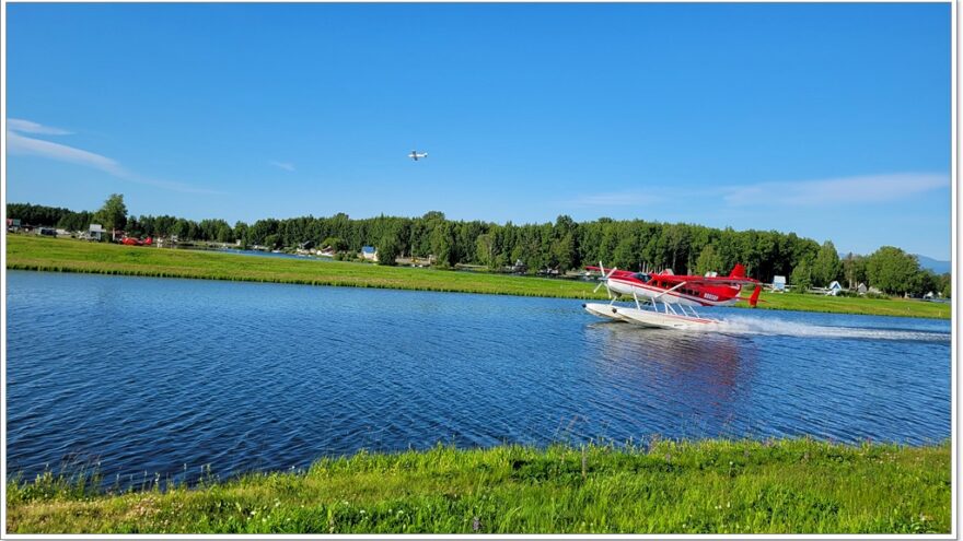 Lake Hood Seaplane Base - Anchorage - Alaska - Airplane