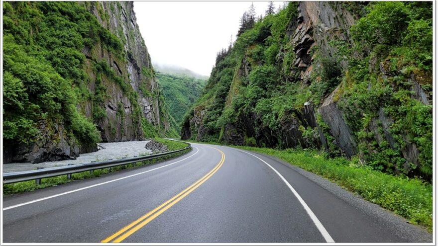 Richardson Highway - Valdez - Alaska - USA