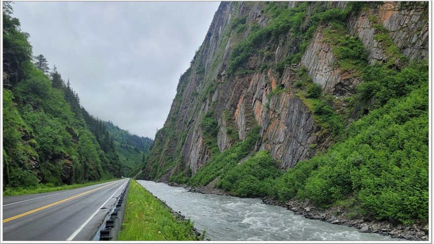 Richardson Highway - Valdez - Alaska - USA