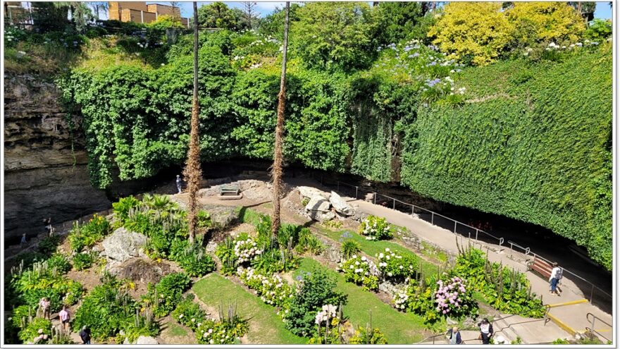 Umpherston Sinkhole - Mount Gambier - South Australia